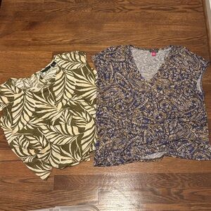 Size M T-shirt bundle.Tahari Green Leaf and Vince Camuto paisley print t-shirt
